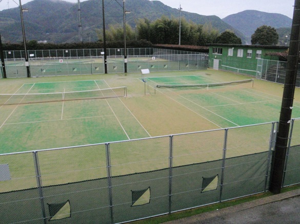 吉井テニスコート