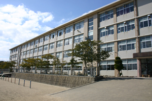 佐世保市立港小学校