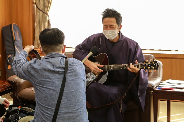 ラジオ生放送収録4