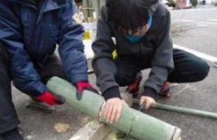 小学生竹切り