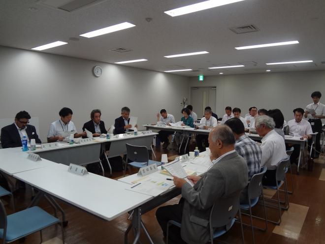 第1回地域福祉計画推進委員会の様子の写真(2枚目)