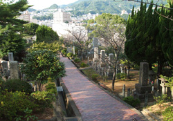 東山公園（旧海軍墓地）